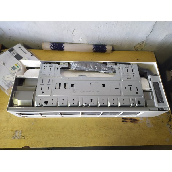DAIKIN FTXF25 / RXF25 уценка настенная сплит-система уценка DAIKIN FTXF25 / RXF25 уценка настенная сплит-система уценка