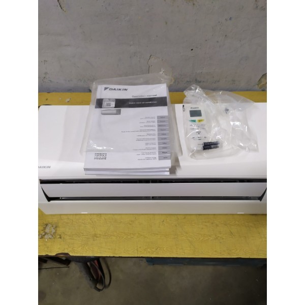 DAIKIN FTXF25C / RXF25C настенная сплит-система уценка DAIKIN FTXF25C / RXF25C настенная сплит-система уценка